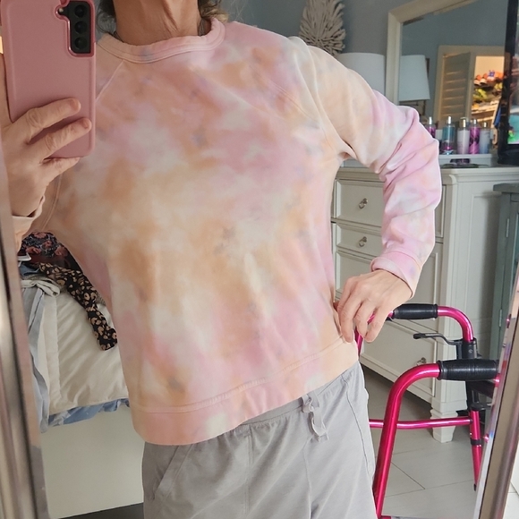 Universal Thread $10 - Picture 1 of 7